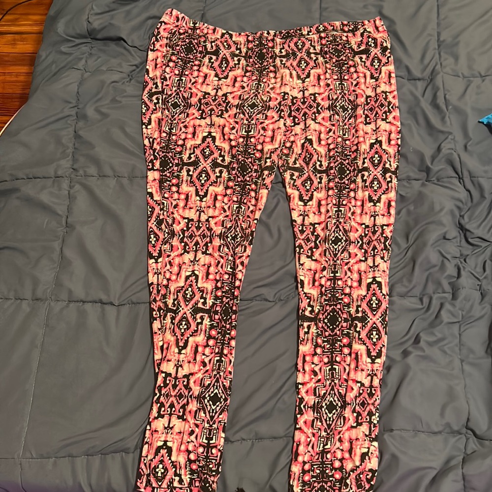 Torrid 4X Pink/Black Leggings